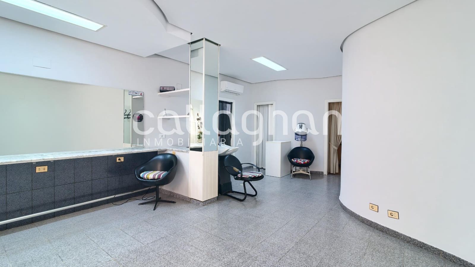 4 soveværelse Rækkehus til salg i Chilches med swimmingpool garage - € 490.000 (Ref: 9557968)