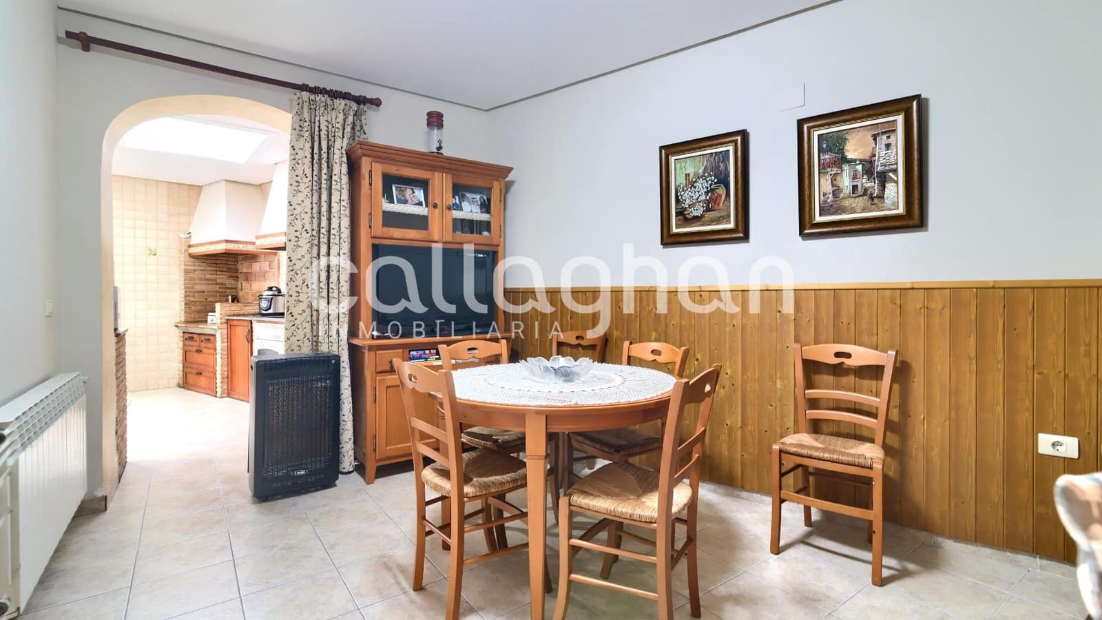 4 soveværelse Rækkehus til salg i Chilches med swimmingpool garage - € 490.000 (Ref: 9557968)