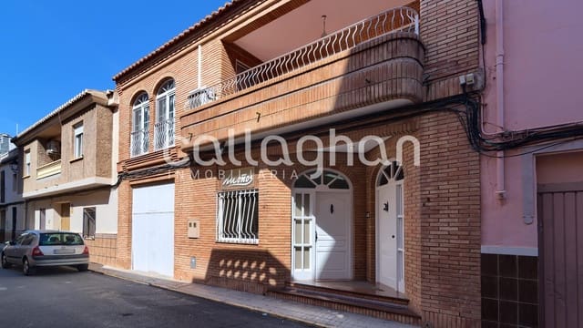 4 soveværelse Rækkehus til salg i Chilches med swimmingpool garage - € 490.000 (Ref: 9557968)