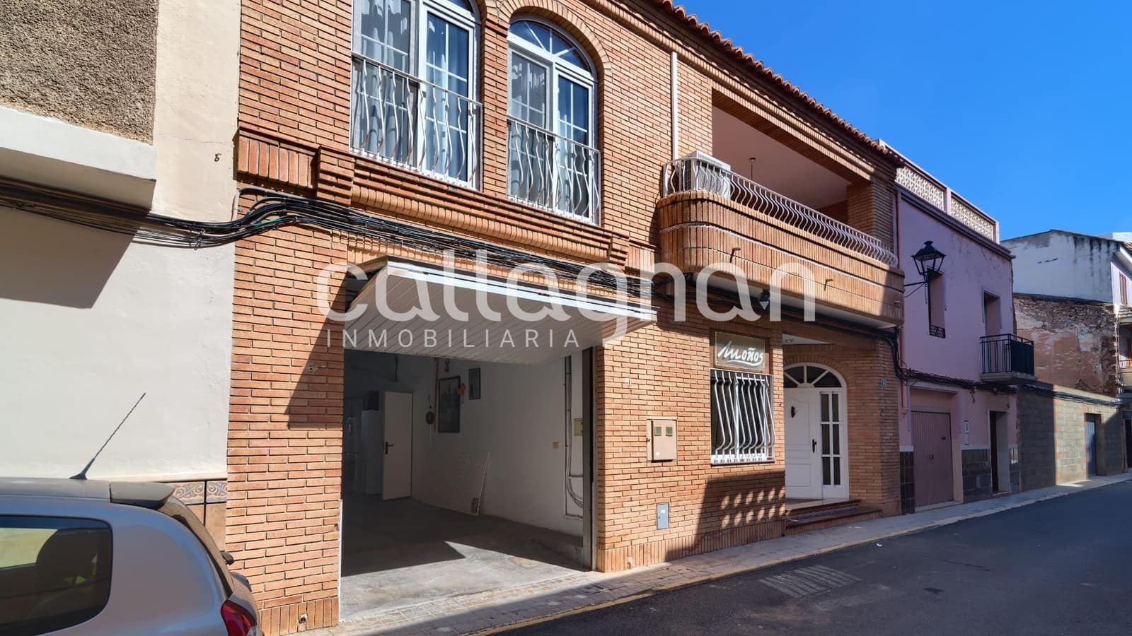 4 soveværelse Rækkehus til salg i Chilches med swimmingpool garage - € 490.000 (Ref: 9557968)