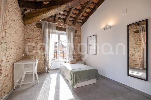 40 bedroom Apartment for sale in Ciutat Vella, Valencia city - € 4,000,000 (Ref: 9557977)