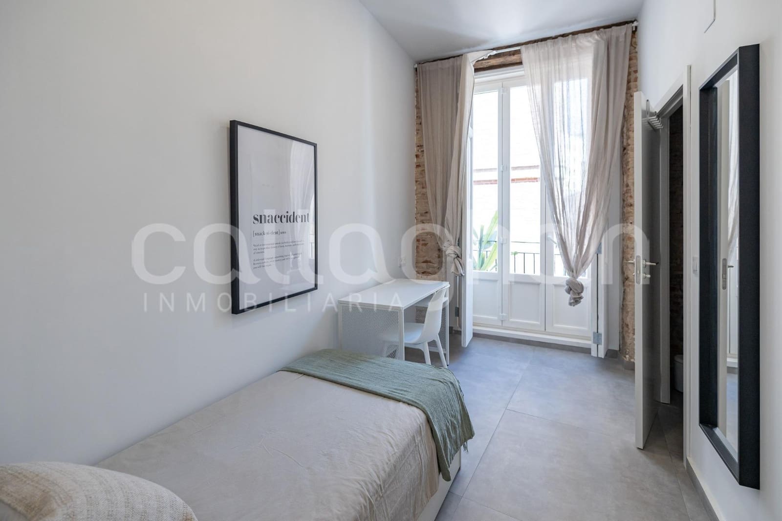 40 bedroom Apartment for sale in Valencia city - € 4,000,000 (Ref: 9557977)