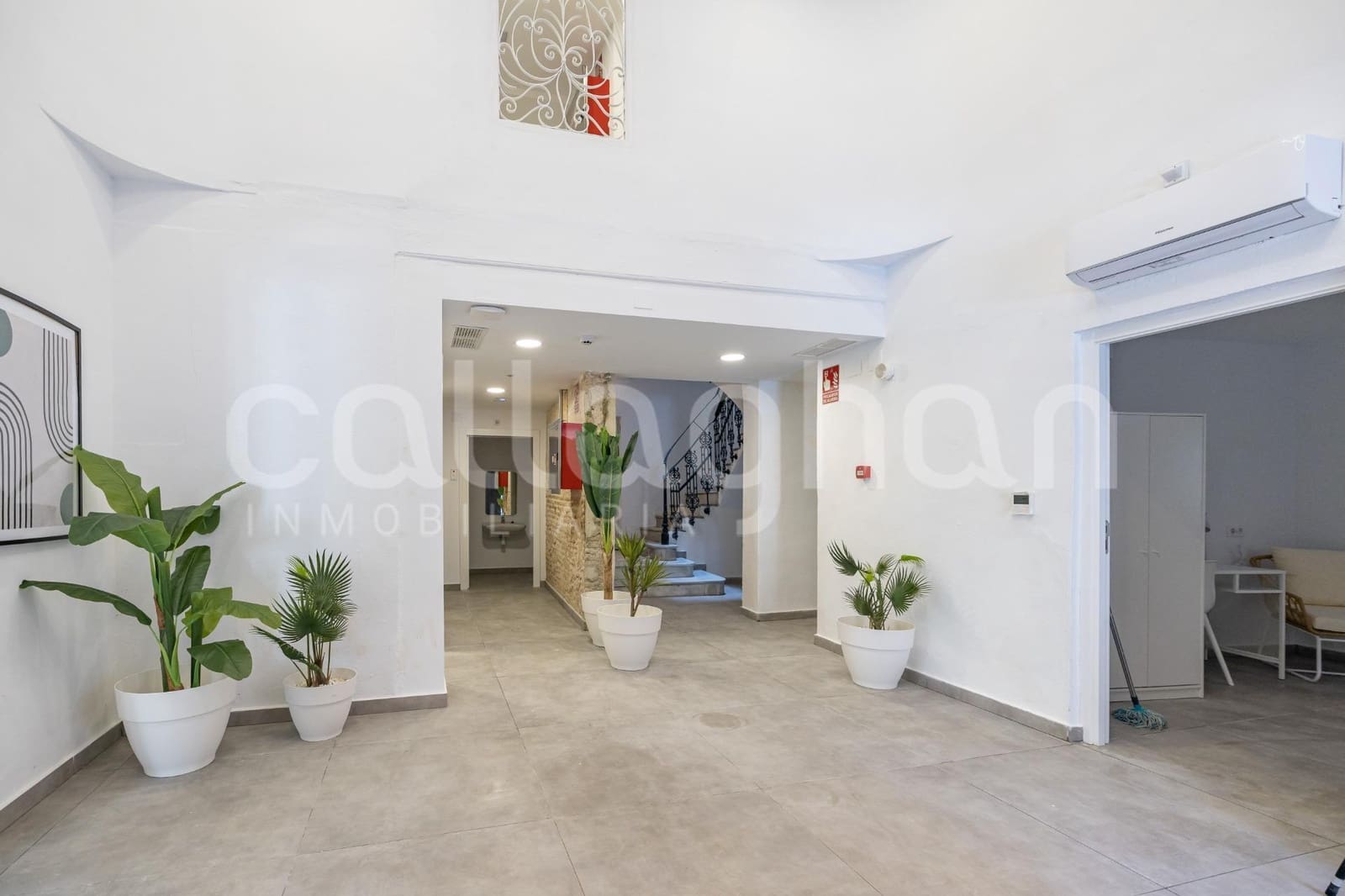 40 bedroom Apartment for sale in Valencia city - € 4,000,000 (Ref: 9557977)