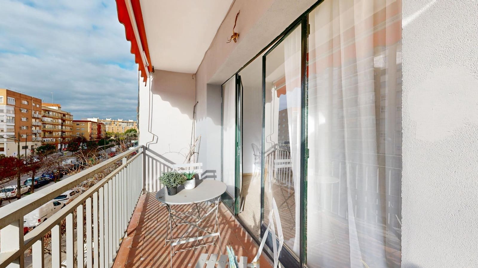 4 soveværelse Lejlighed til salg i Valencia by - € 330.000 (Ref: 9565419)