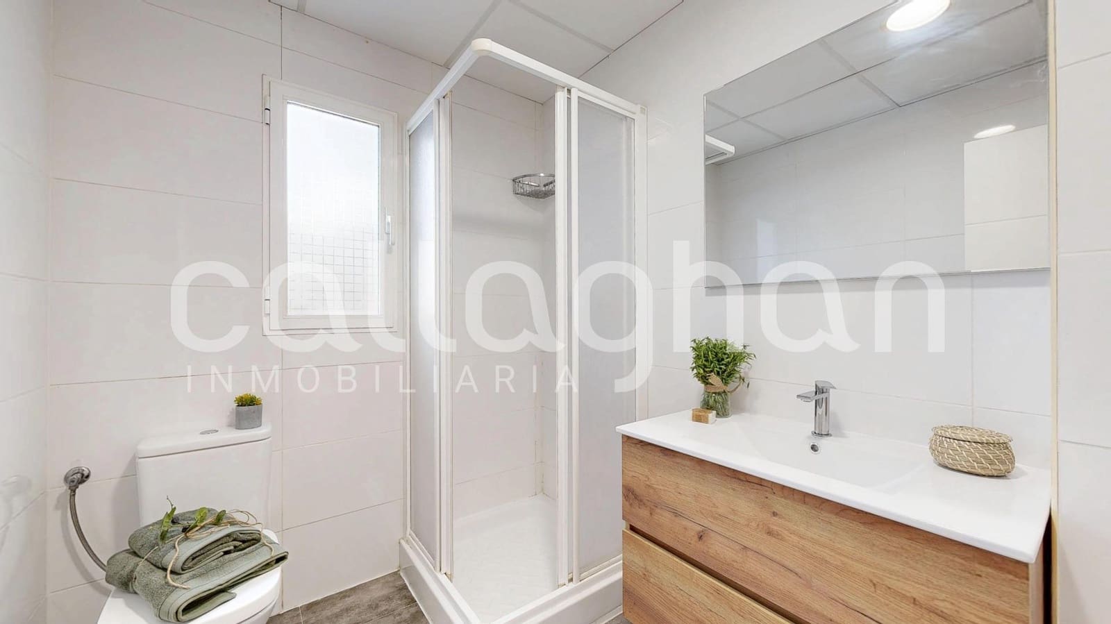 2 slaapkamer Flat te huur in Valencia stad - € 1.250 (Ref: 9574797)