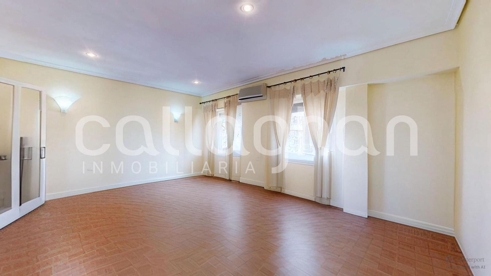 2 bedroom Flat for rent in Valencia city - € 1,400 (Ref: 9586724)