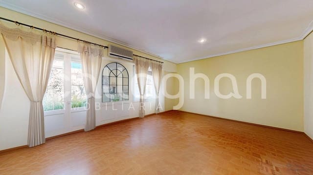 2 bedroom Flat for rent in Mestalla, Valencia city - € 1,400 (Ref: 9586724)