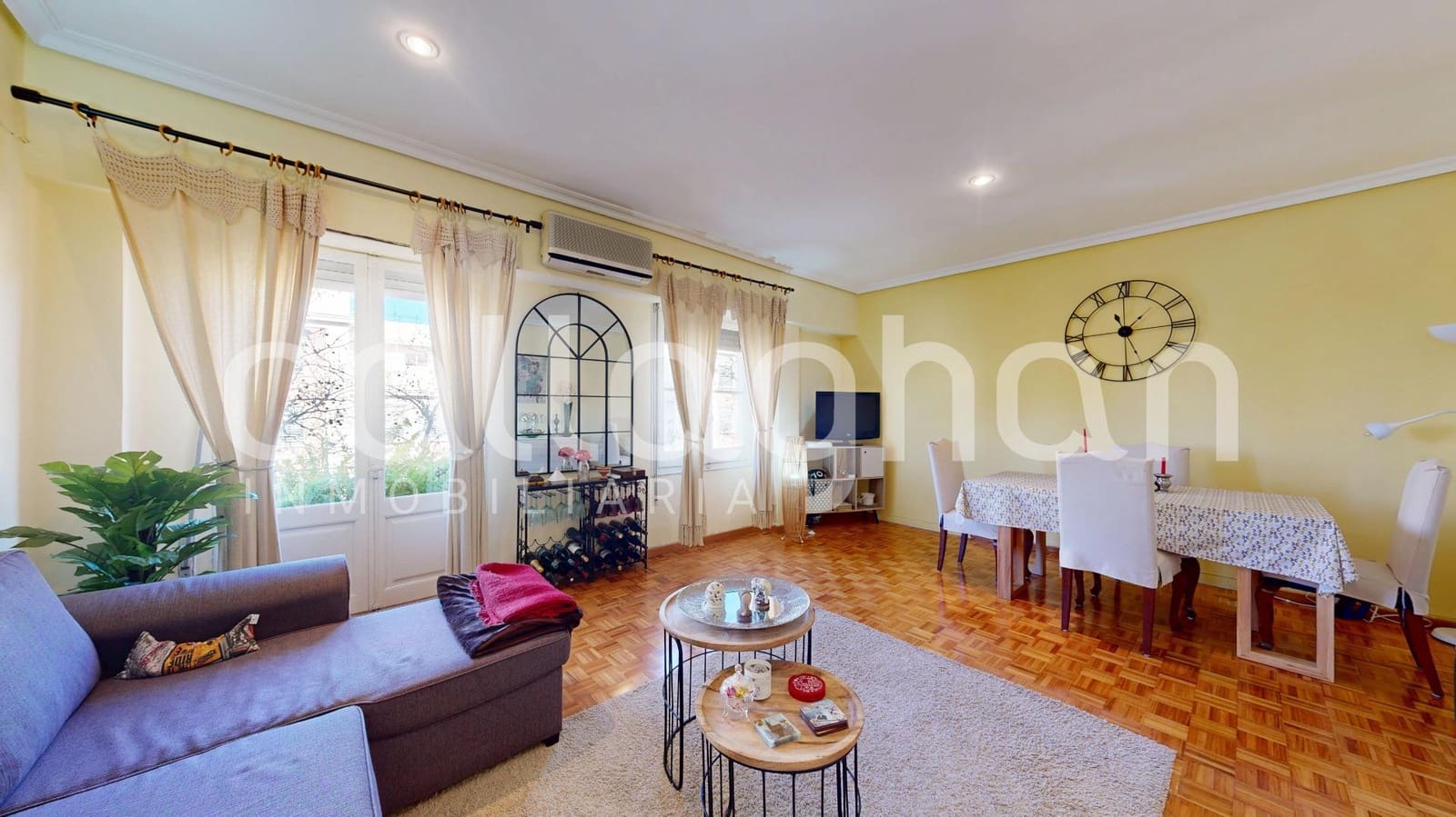 2 bedroom Flat for rent in Valencia city - € 1,400 (Ref: 9586724)