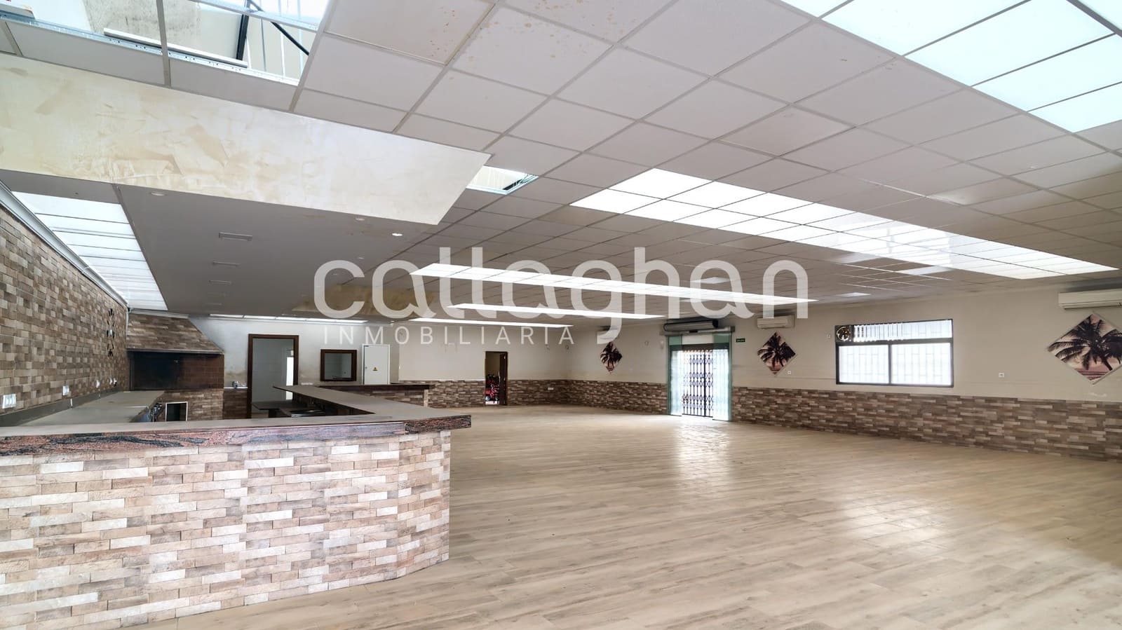 Commerciale in vendita in Riba-roja de Turia - 359.900 € (Rif: 9591528)