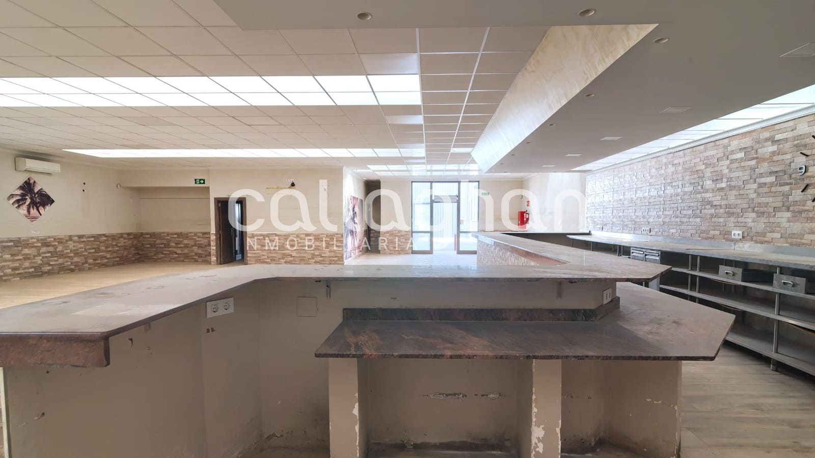 Commerciale in vendita in Riba-roja de Turia - 359.900 € (Rif: 9591528)