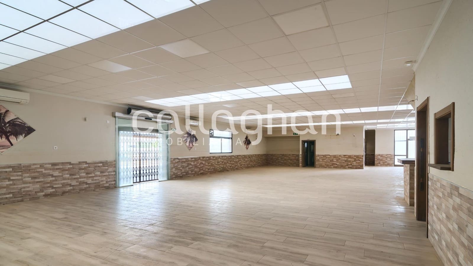 Commerciale in vendita in Riba-roja de Turia - 359.900 € (Rif: 9591528)