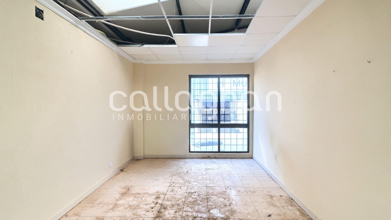 Commerciale in vendita in Riba-roja de Turia - 359.900 € (Rif: 9591528)