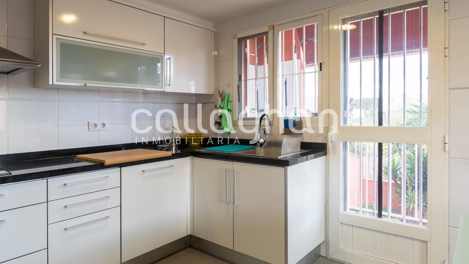 4 bedroom Villa for sale in Real de Gandia with pool - € 405,000 (Ref: 9608232)