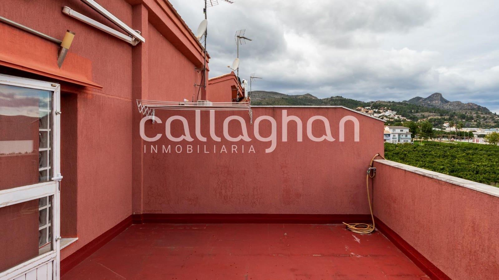 4 bedroom Villa for sale in Real de Gandia with pool - € 405,000 (Ref: 9608232)