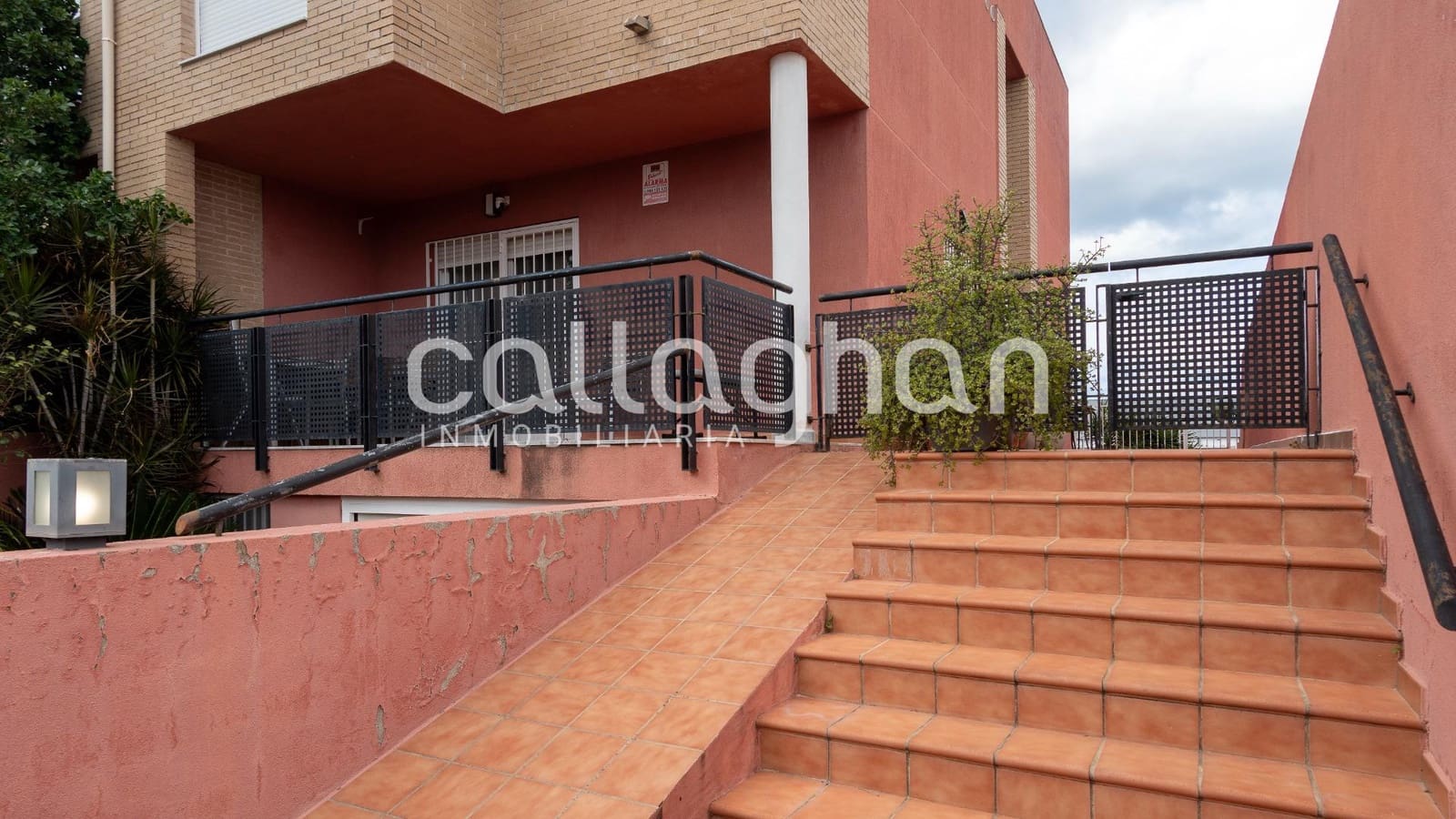 4 bedroom Villa for sale in Real de Gandia with pool - € 405,000 (Ref: 9608232)