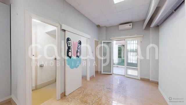 Erhverv til salg i Albors, Valencia by - € 260.000 (Ref: 9619494)