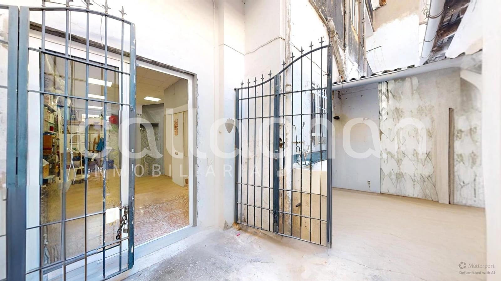 Kommersiell til salgs i Valencia by - € 260 000 (Ref: 9619494)