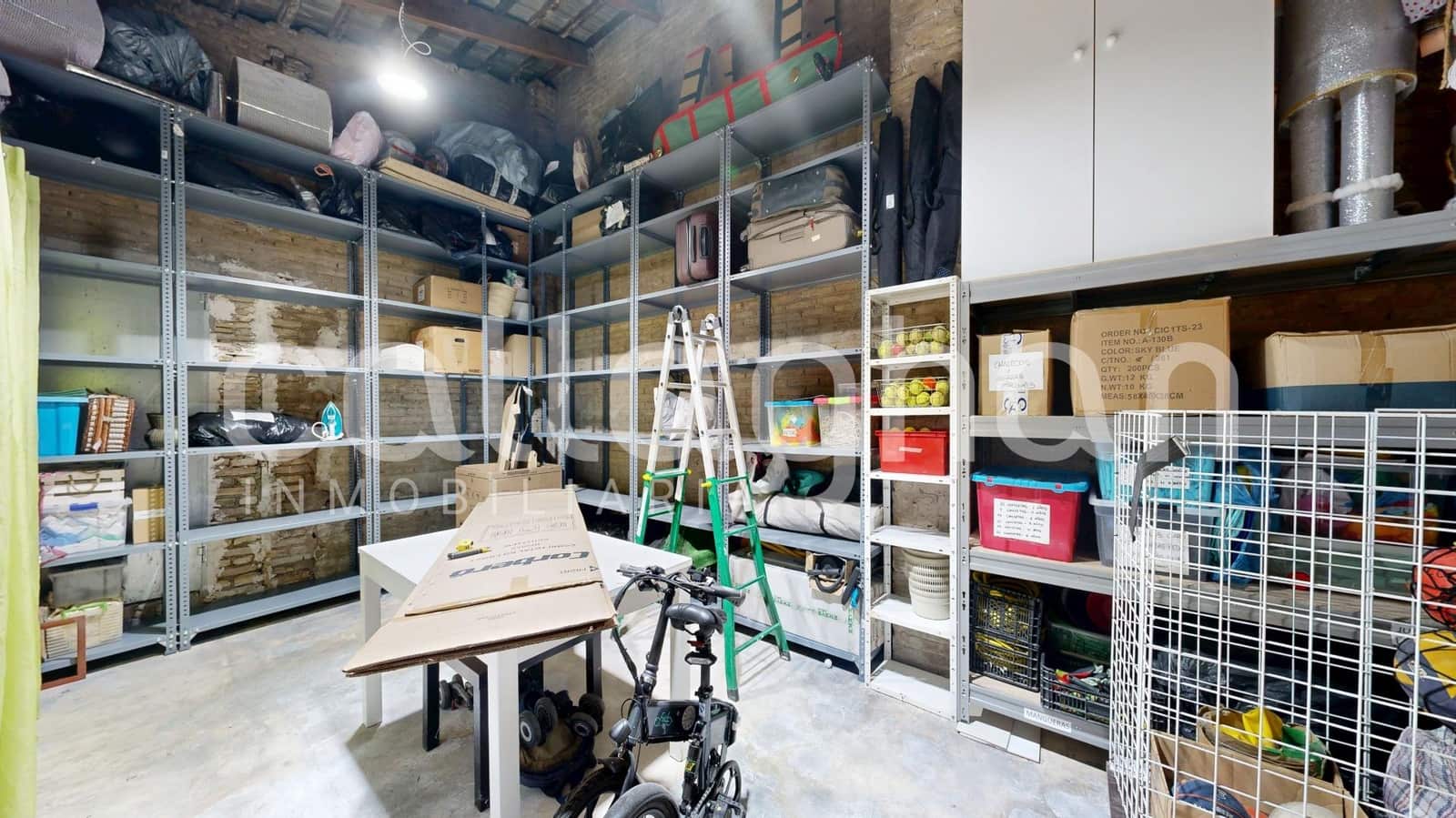 Commercial for sale in Valencia city - € 260,000 (Ref: 9619494)