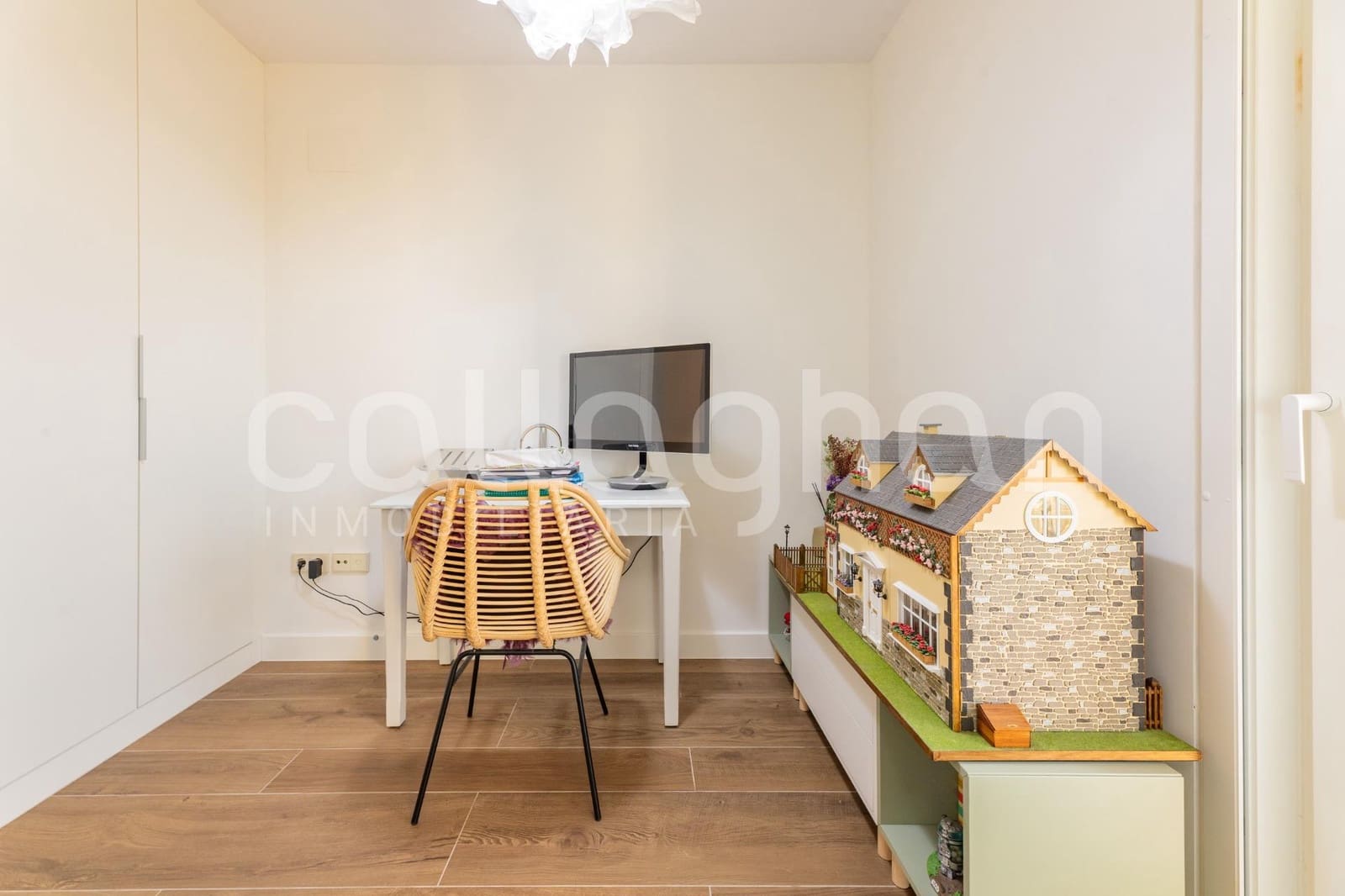 3 soverom Leilighet til salgs i Valencia by med svømmebasseng garasje - € 730 000 (Ref: 9619495)