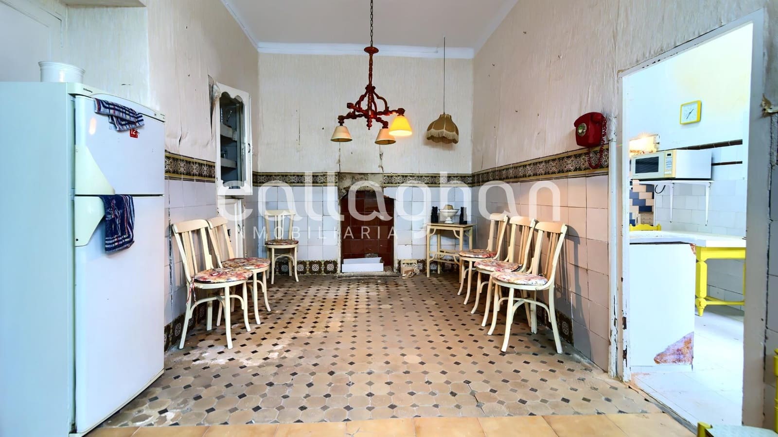 5 bedroom Townhouse for sale in Benaguasil - € 180,000 (Ref: 9622420)