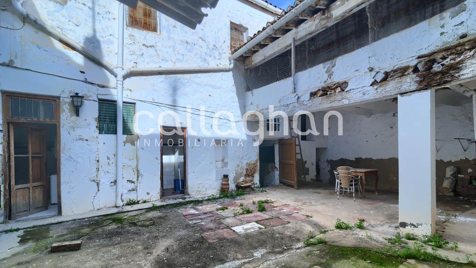 5 bedroom Townhouse for sale in Benaguasil - € 180,000 (Ref: 9622420)
