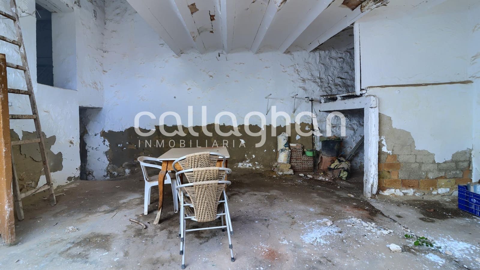 5 bedroom Townhouse for sale in Benaguasil - € 180,000 (Ref: 9622420)