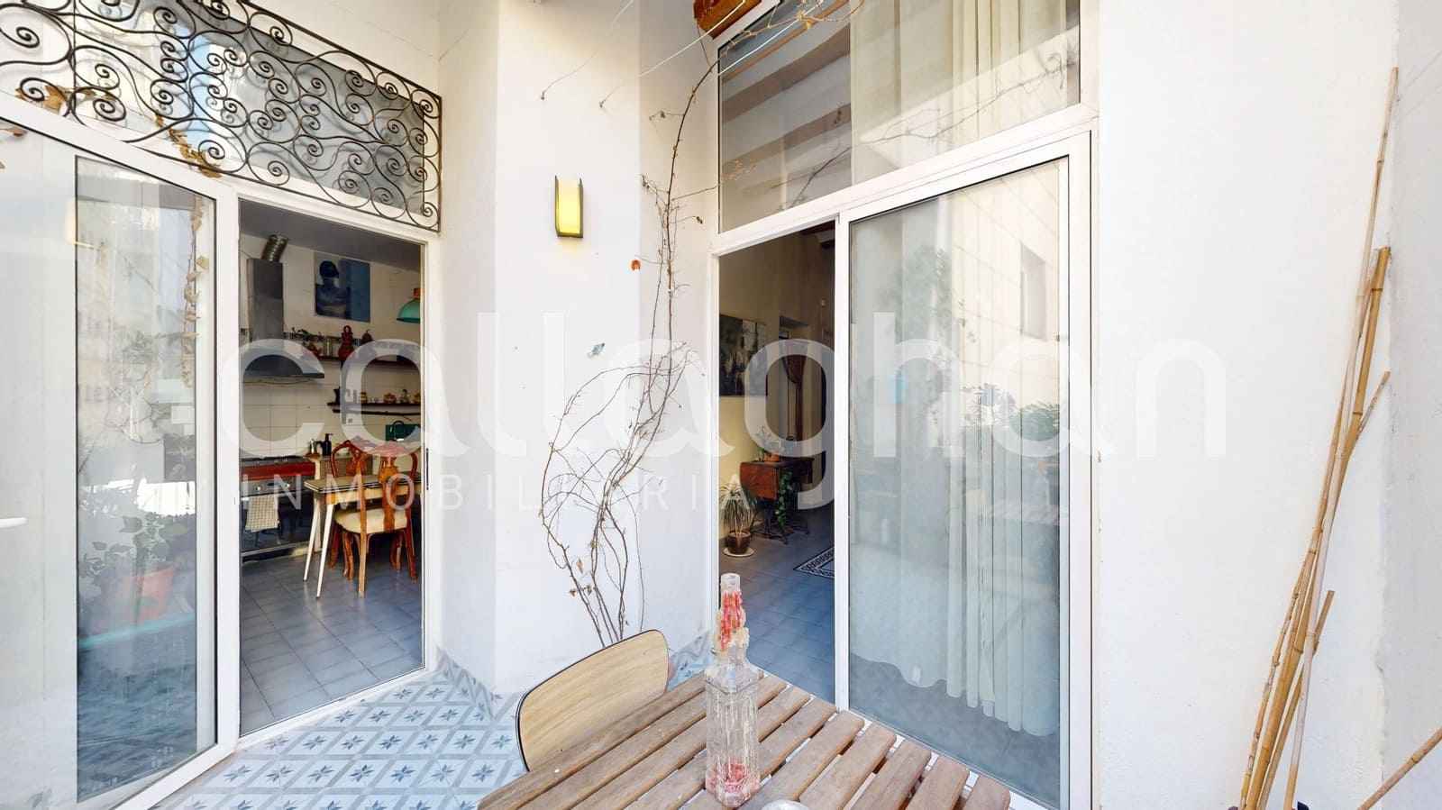 4 bedroom Flat for sale in Valencia city - € 590,000 (Ref: 9625901)