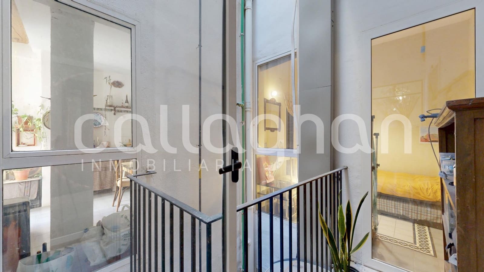 4 bedroom Flat for sale in Valencia city - € 590,000 (Ref: 9625901)