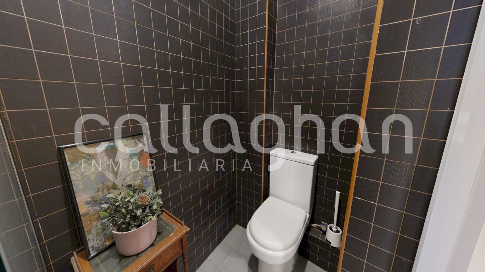 4 bedroom Flat for sale in Valencia city - € 590,000 (Ref: 9625901)
