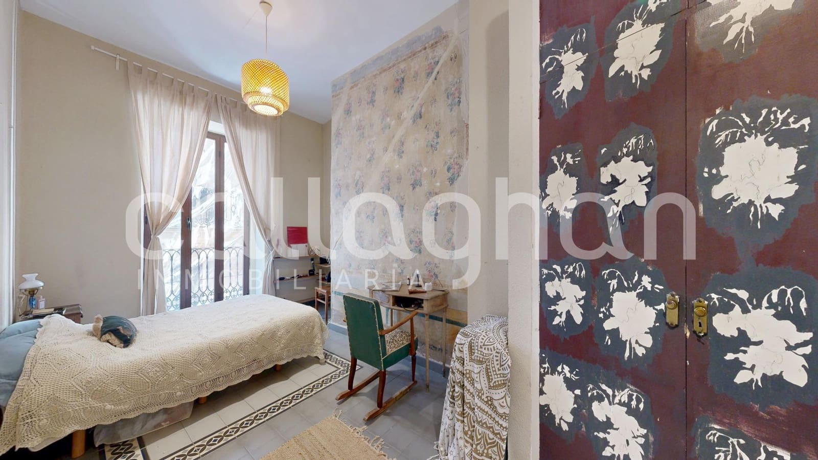 4 bedroom Flat for sale in Valencia city - € 590,000 (Ref: 9625901)