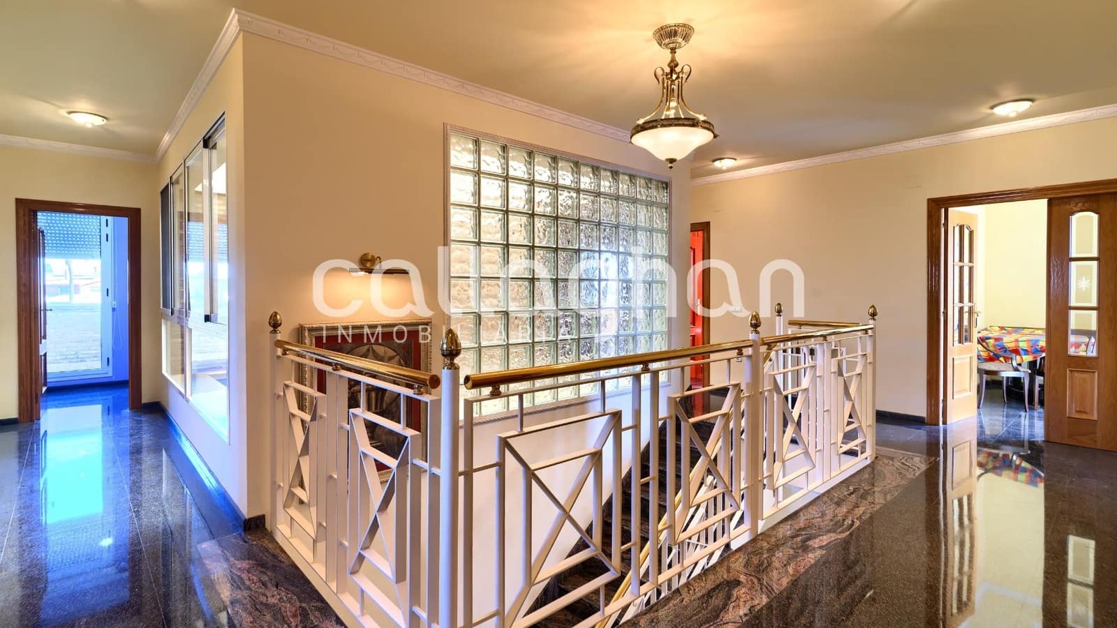 9 chambre Villa/Maison à vendre à Torrent avec piscine garage - 1 200 000 € (Ref: 9630279)