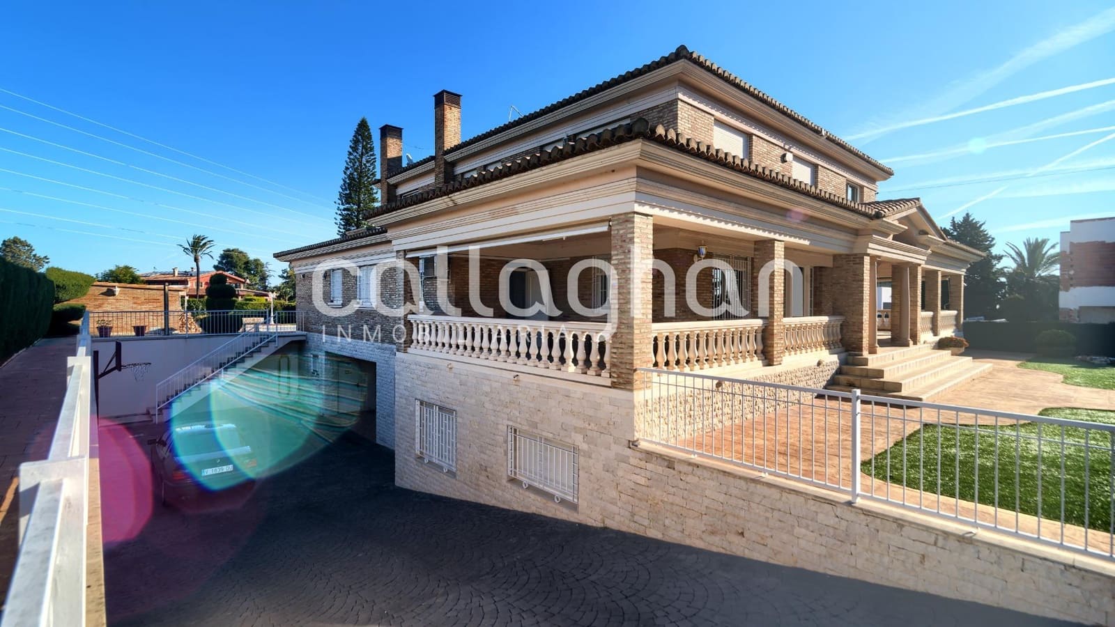 9 chambre Villa/Maison à vendre à Torrent avec piscine garage - 1 200 000 € (Ref: 9630279)