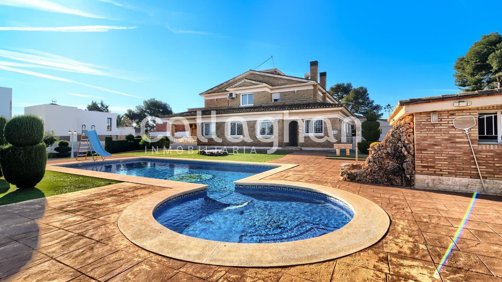 9 bedroom Villa for sale in Torrent with pool garage - € 1,175,000 (Ref: 9630279)