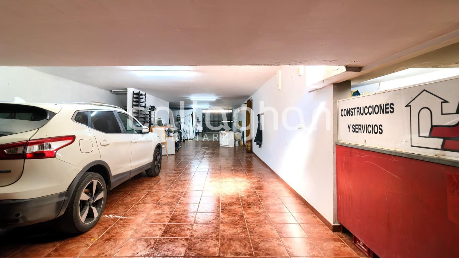 5 bedroom Terraced Villa for sale in Valencia city with garage - € 310,000 (Ref: 9634508)