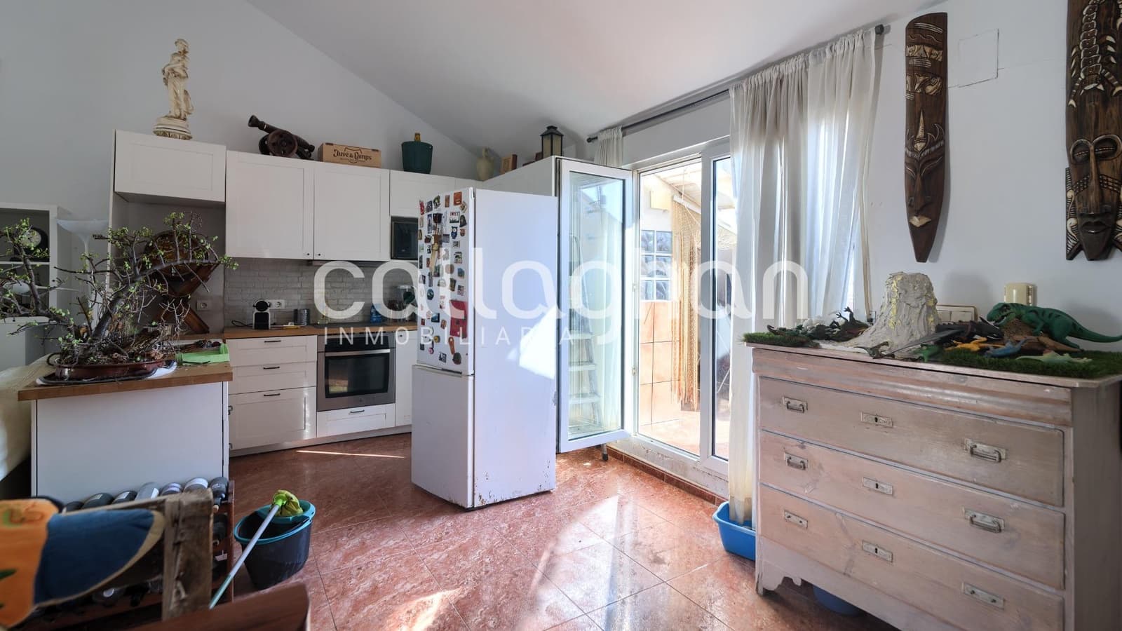 5 bedroom Terraced Villa for sale in Valencia city with garage - € 310,000 (Ref: 9634508)