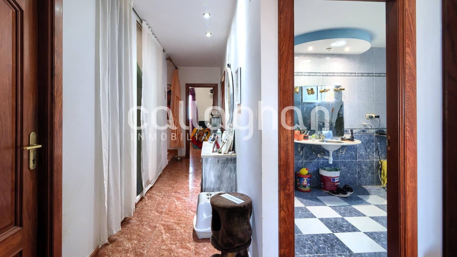 5 soverom Rekkehus til salgs i Valencia by med garasje - € 299 000 (Ref: 9634508)