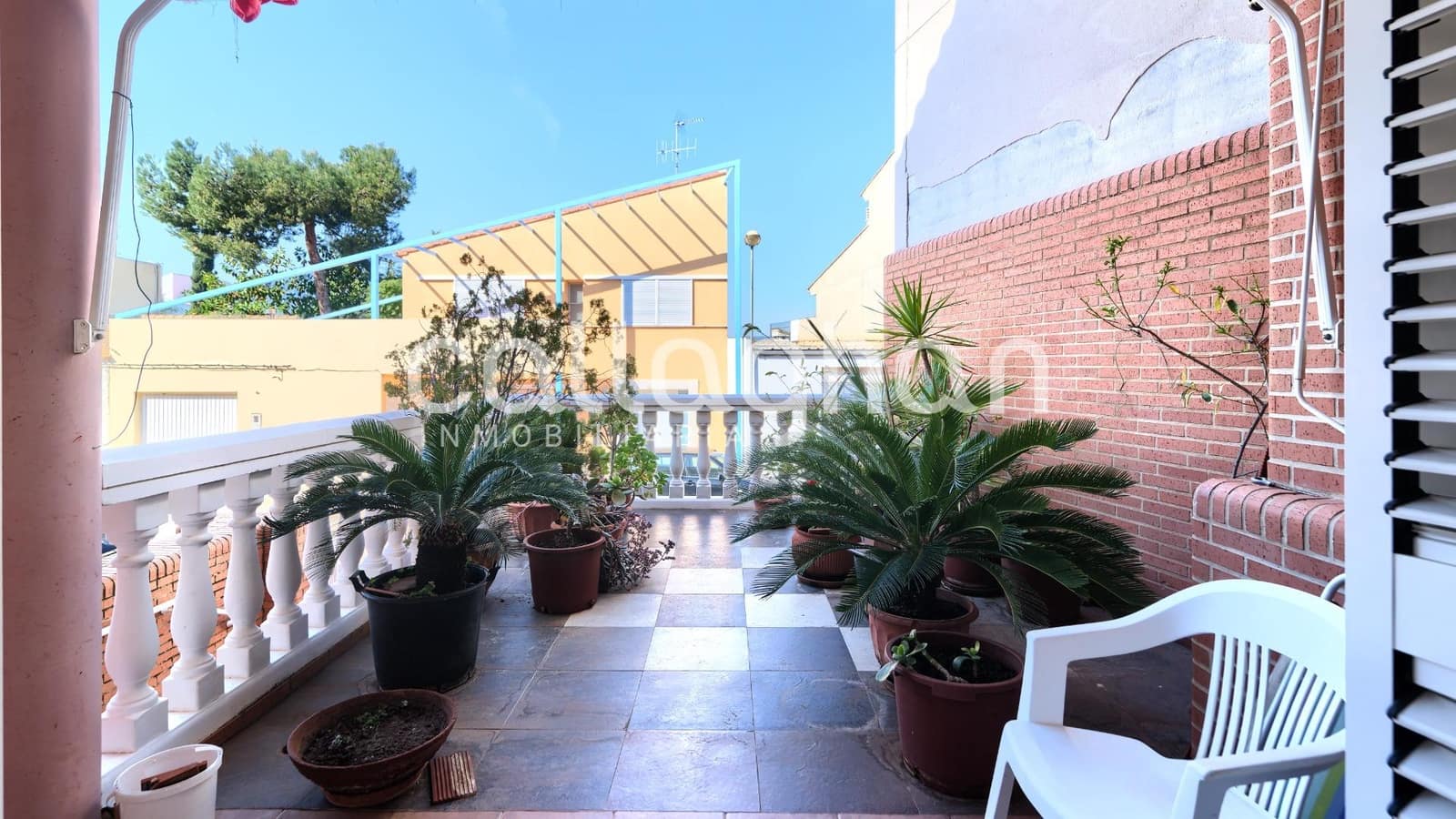 5 soverom Rekkehus til salgs i Valencia by med garasje - € 299 000 (Ref: 9634508)