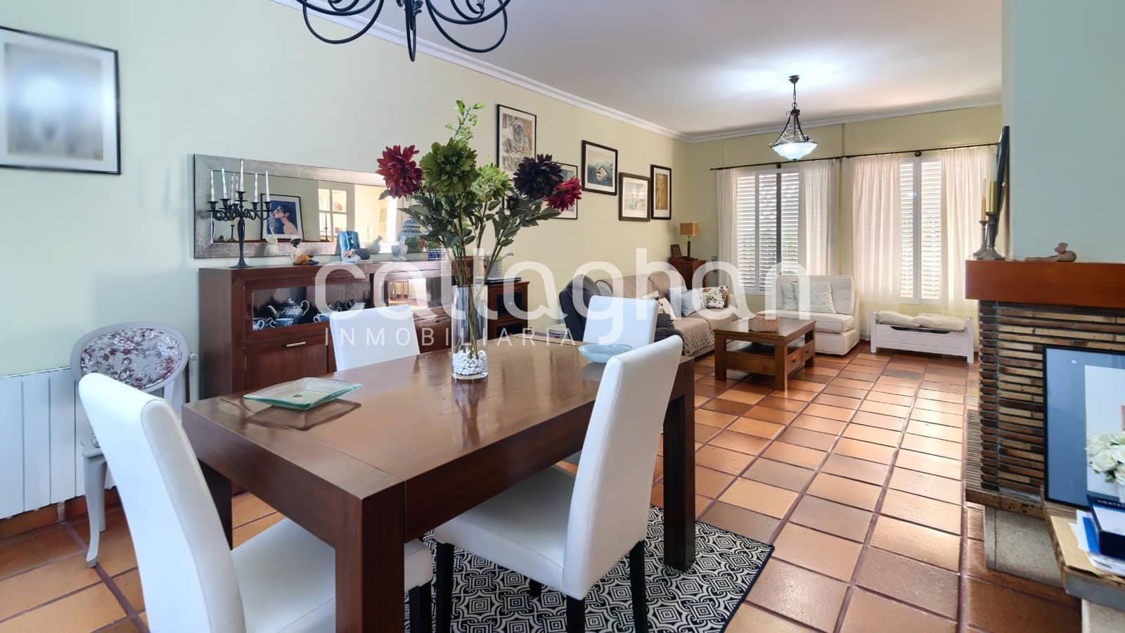 5 slaapkamer Rijtjeshuis te koop in Sagunto / Sagunt met zwembad garage - € 800.000 (Ref: 9637784)