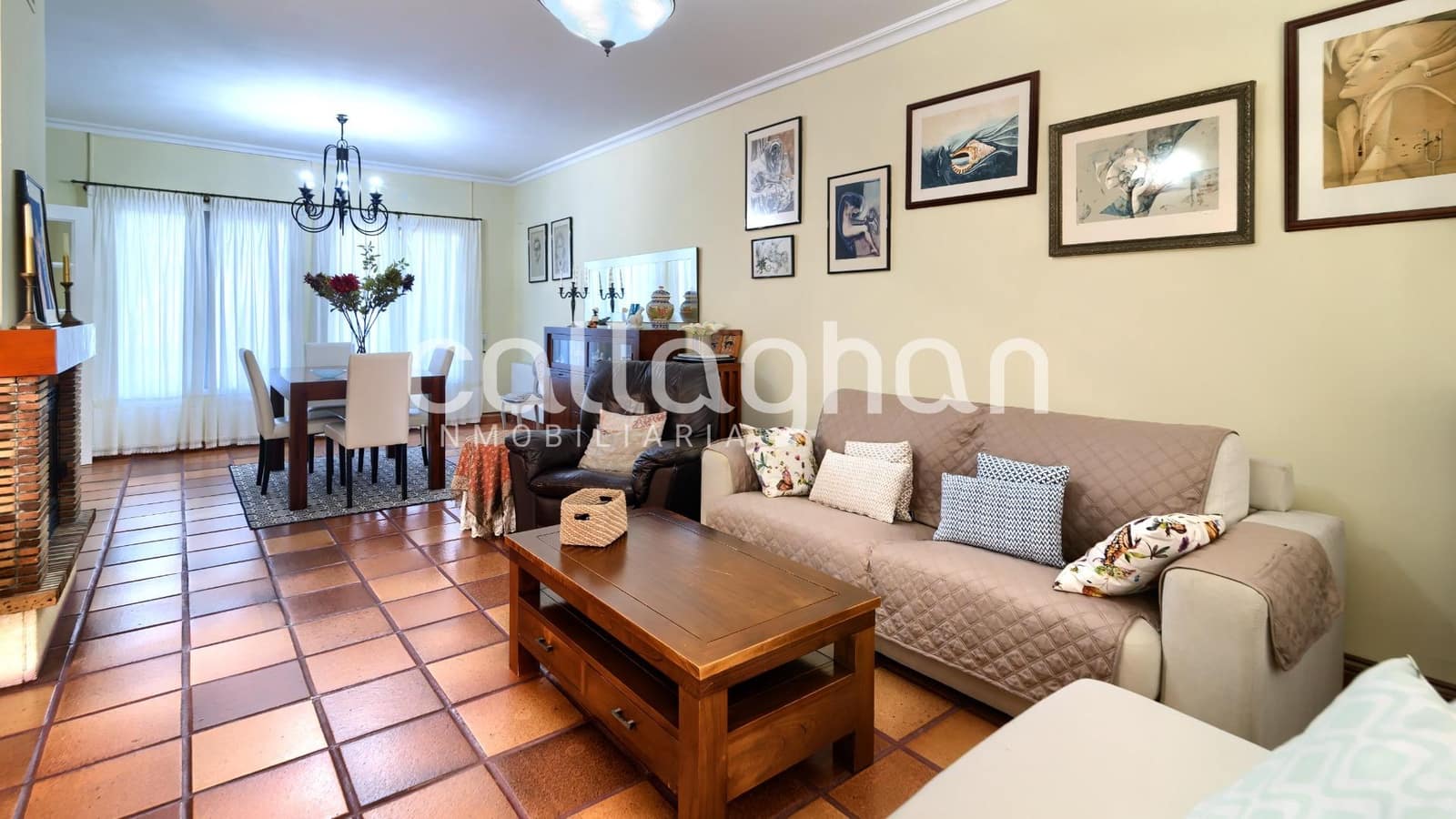 5 slaapkamer Rijtjeshuis te koop in Sagunto / Sagunt met zwembad garage - € 800.000 (Ref: 9637784)