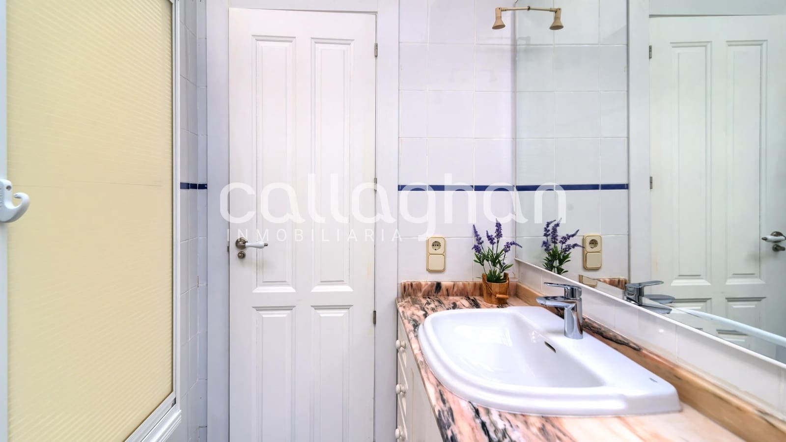 5 slaapkamer Rijtjeshuis te koop in Sagunto / Sagunt met zwembad garage - € 800.000 (Ref: 9637784)