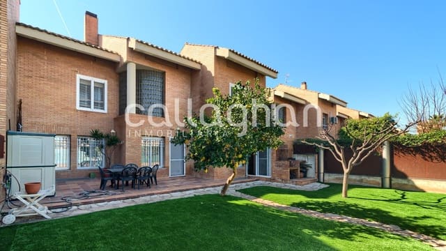 5 slaapkamer Rijtjeshuis te koop in Sagunto / Sagunt - € 800.000 (Ref: 9637784)