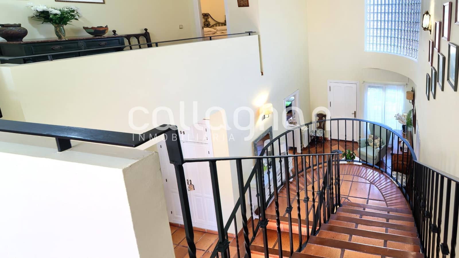 5 slaapkamer Rijtjeshuis te koop in Sagunto / Sagunt met zwembad garage - € 800.000 (Ref: 9637784)