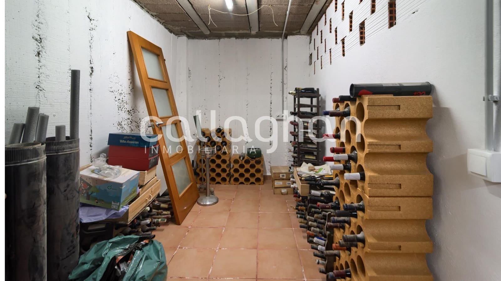5 slaapkamer Rijtjeshuis te koop in Sagunto / Sagunt met zwembad garage - € 800.000 (Ref: 9637784)