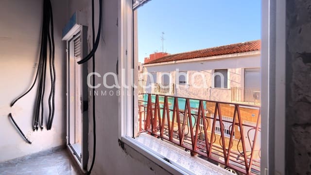 Piso de 2 habitaciones en Paterna en venta - 139.500 € (Ref: 9637785)
