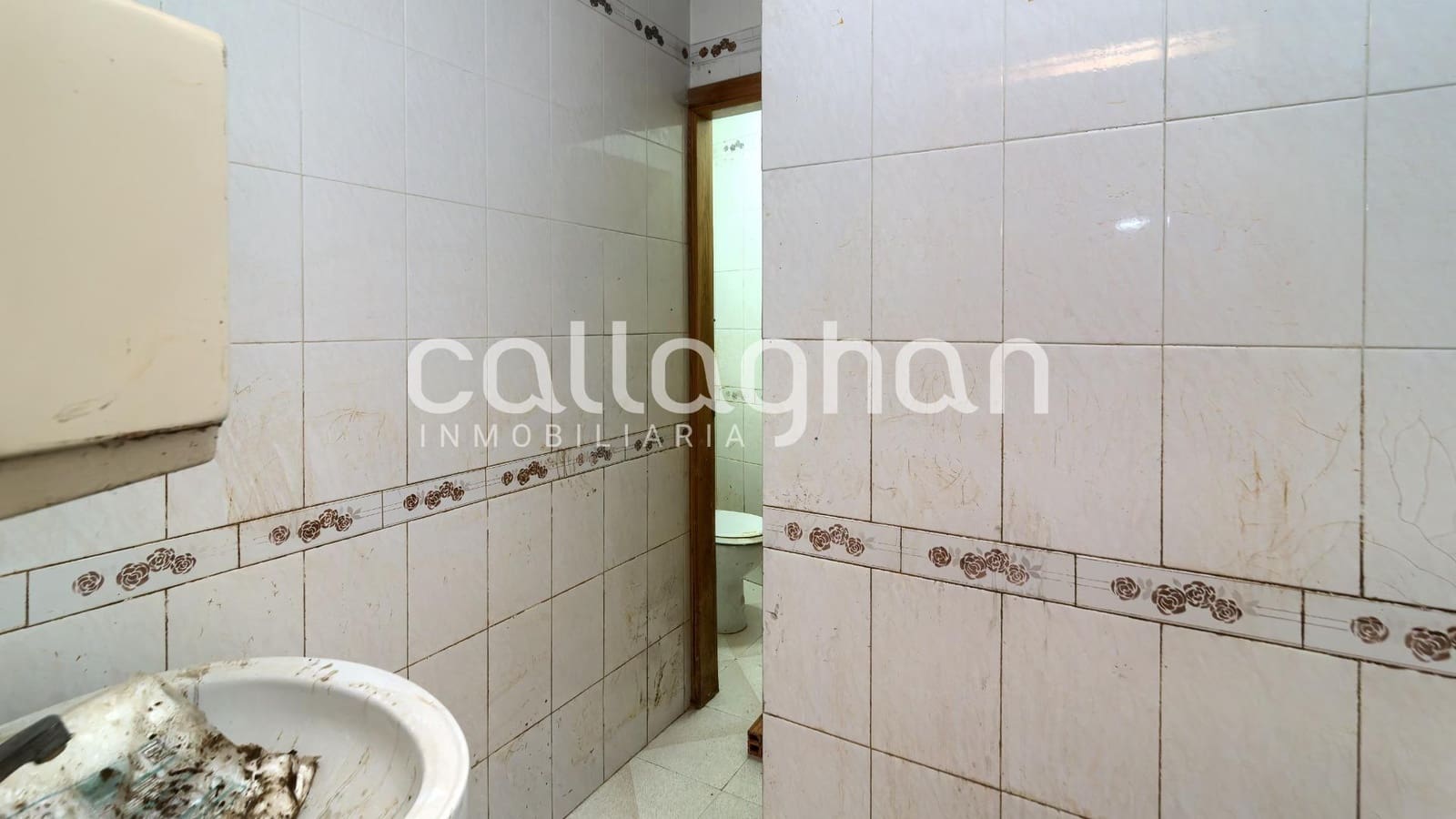 Commercial for sale in Aldaia - € 237,000 (Ref: 9659592)