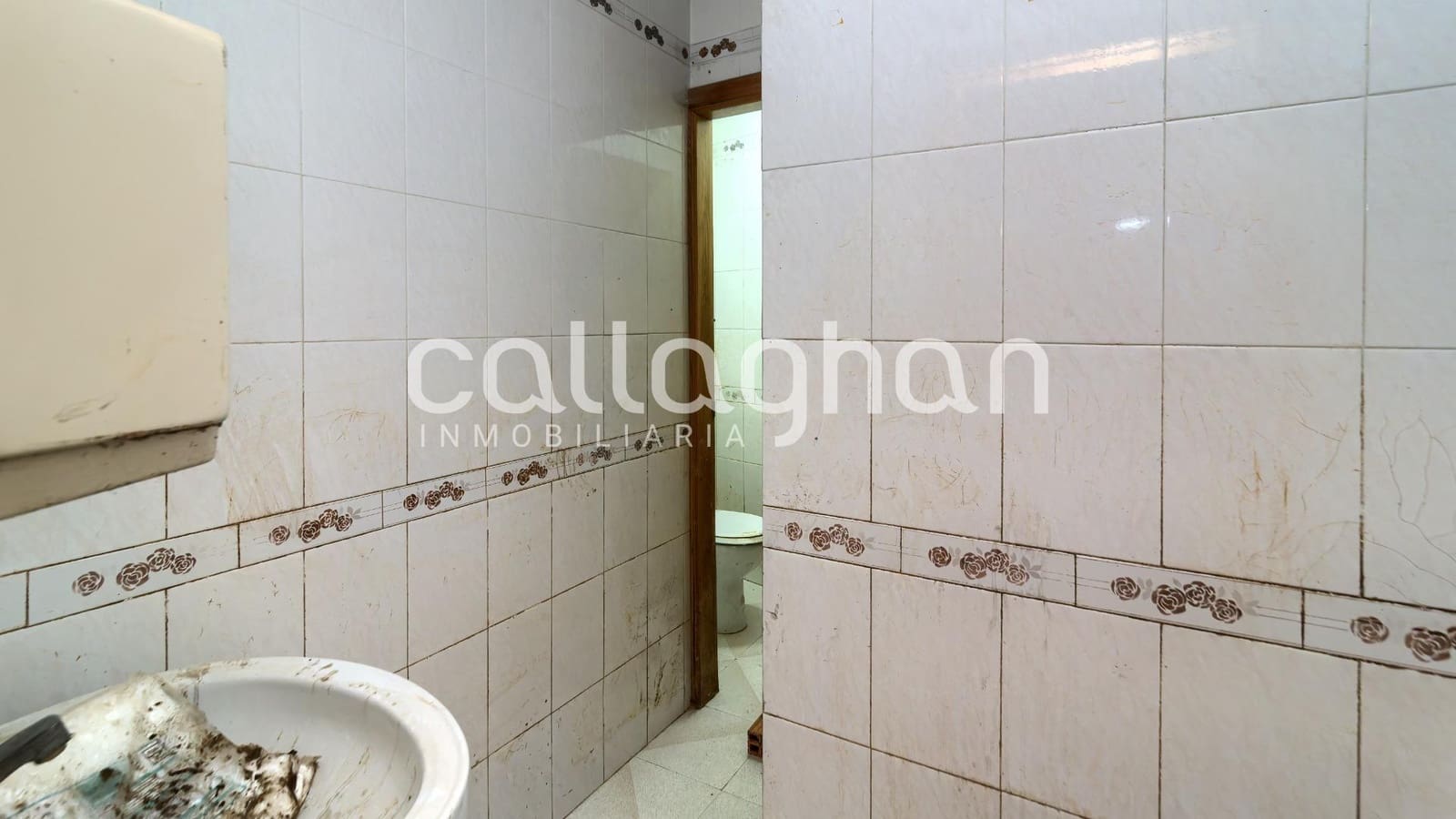 Commercial for sale in Aldaia - € 237,000 (Ref: 9659592)