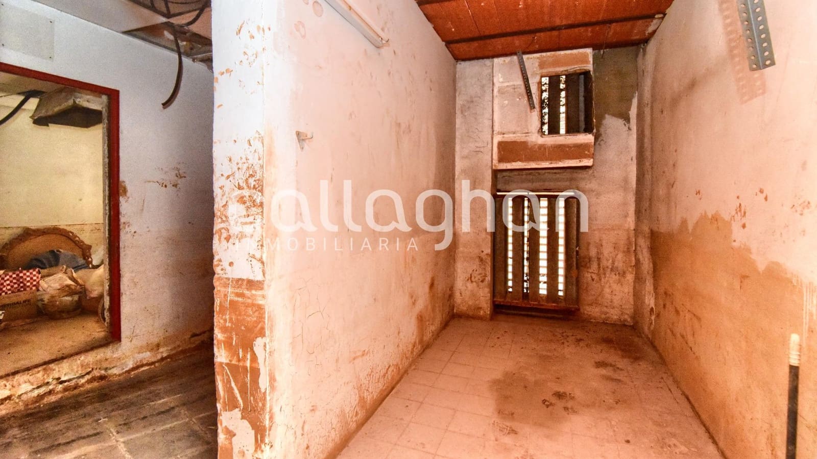 Commercial for sale in Aldaia - € 237,000 (Ref: 9659592)