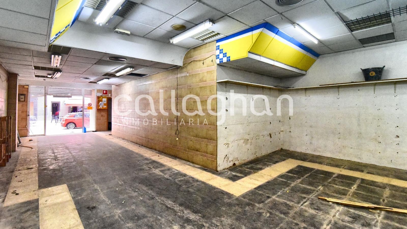 Commercial for sale in Aldaia - € 237,000 (Ref: 9659592)
