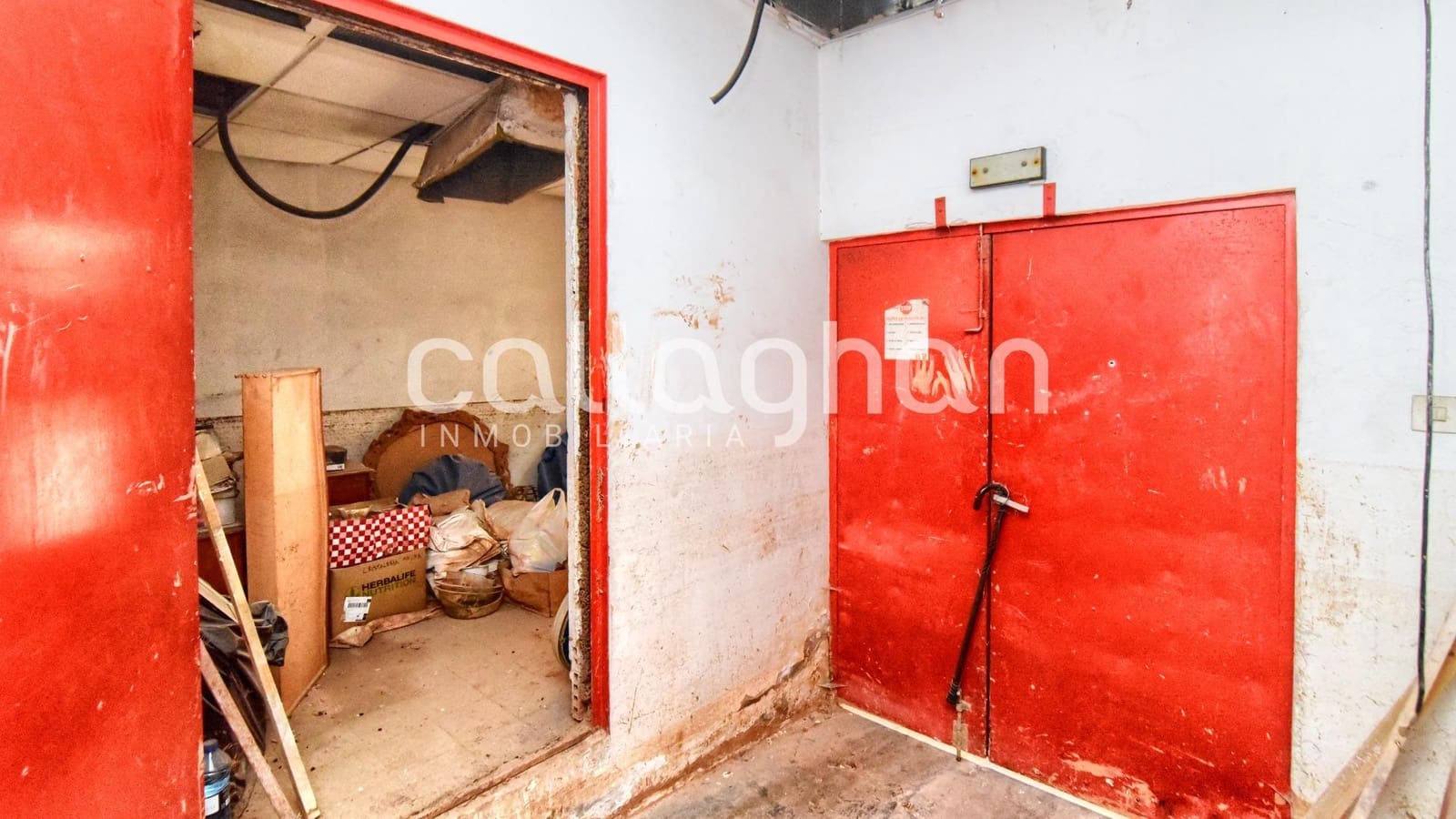 Commercial for sale in Aldaia - € 237,000 (Ref: 9659592)