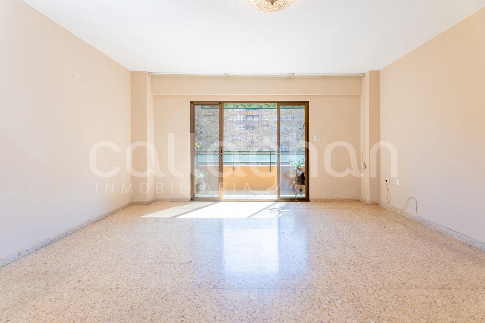 4 sovrum Lägenhet till salu i Valencia stad - 345 000 € (Ref: 9674464)